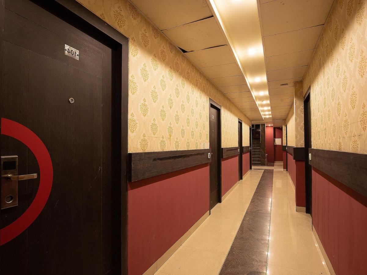 Hotel Minerva Residency - Near Grant Road Railway Station Мумбаї Екстер'єр фото