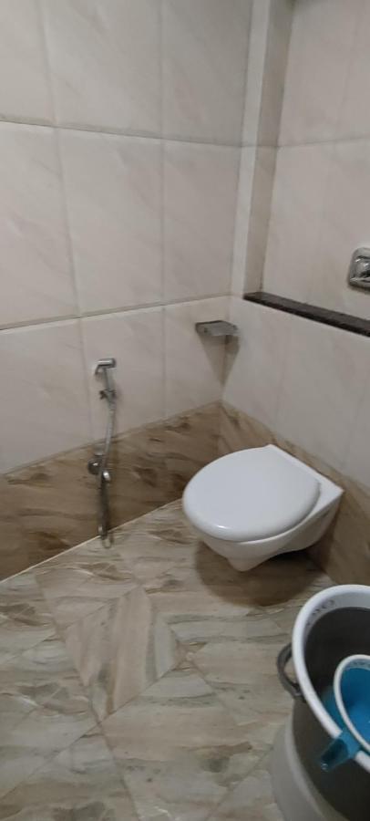 Hotel Minerva Residency - Near Grant Road Railway Station Мумбаї Екстер'єр фото